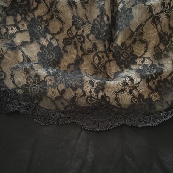 Gently Loved Vintage 60’s Elegant Black Lace Dress/Slip by Gossard Artemis - Picture 3 of 15